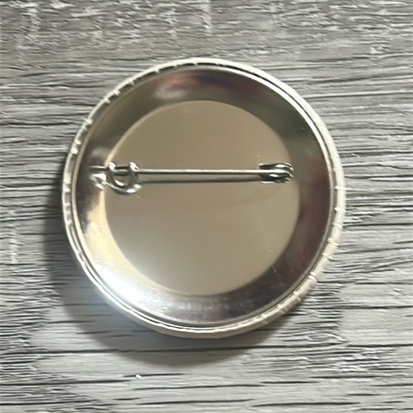 Taylor Swift Vote For Me For Everything Pin - Picture 2 of 2